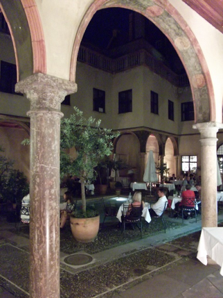 Restaurant in the Damenhof on a summer evening. (August 2010)