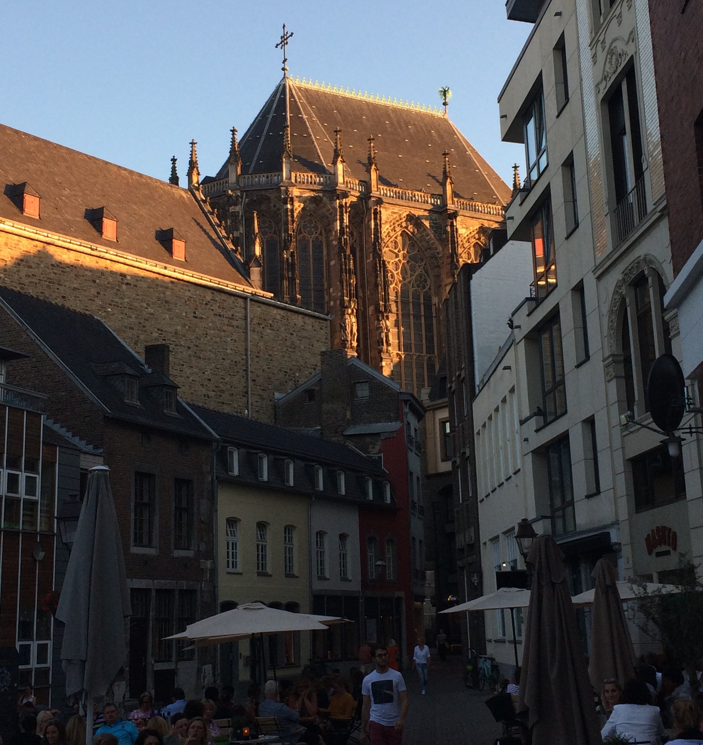 The sun sets on the Dom